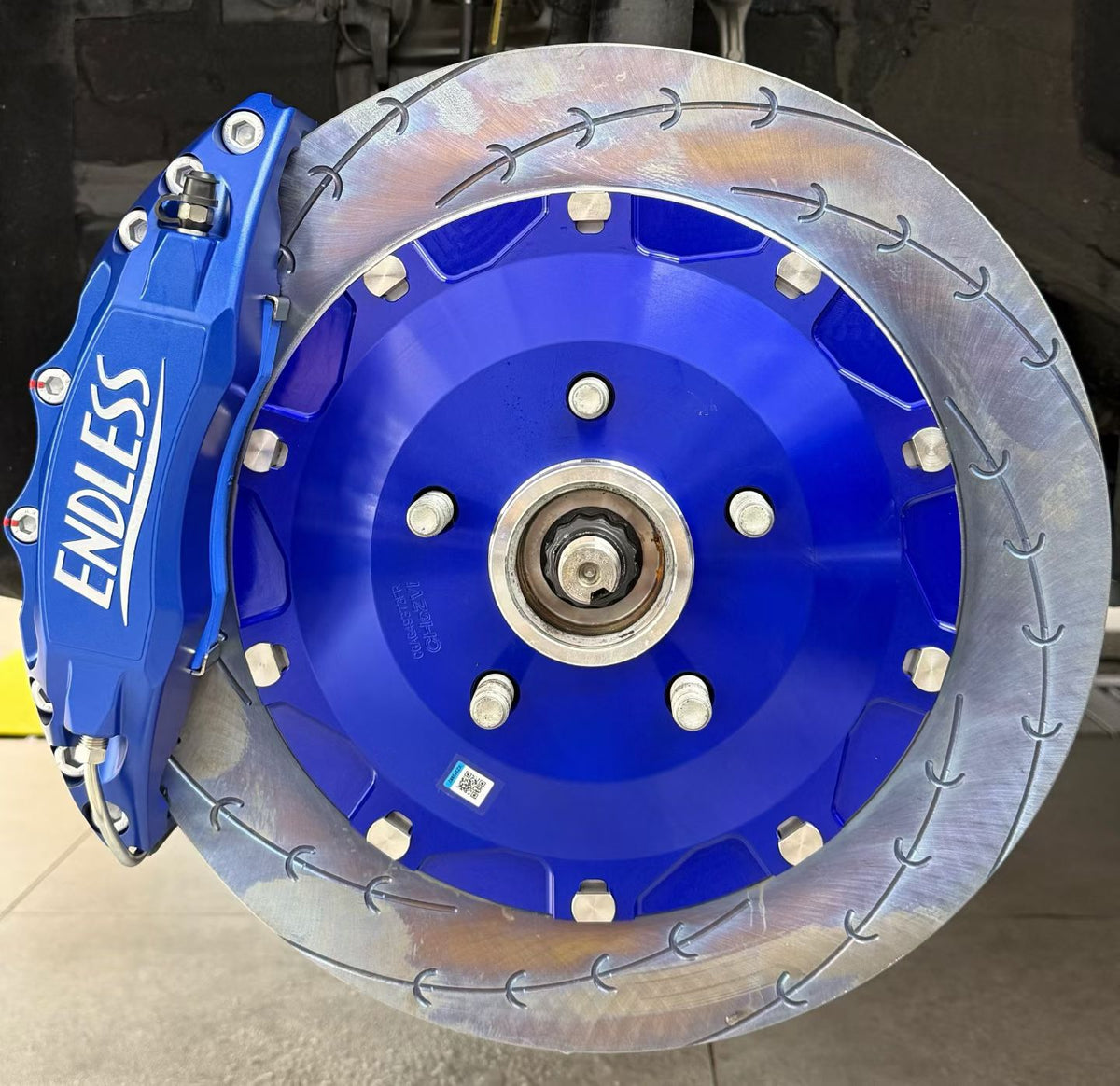 ENDLESS EC670 6POT Calipers + MX72 Pads + ROTOR SLOTTED 380MM -Big Brake Kit